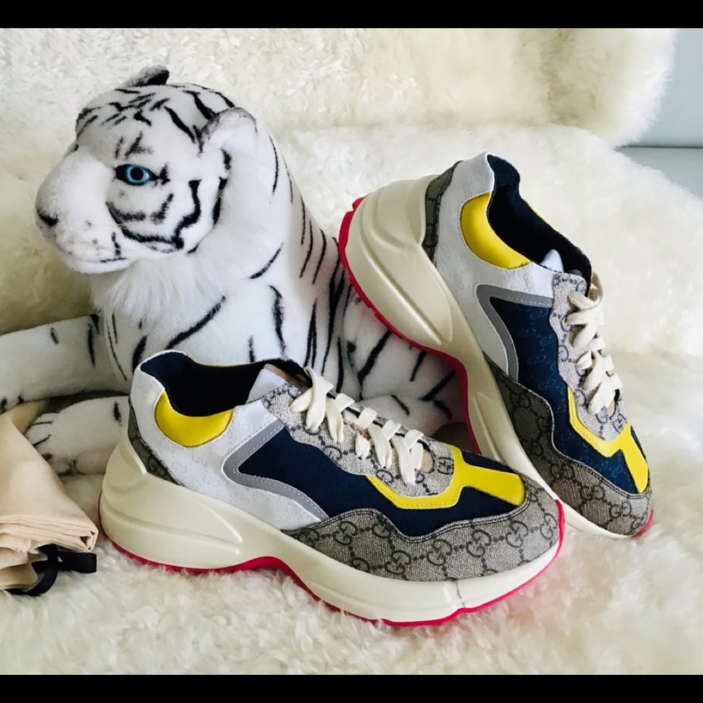 NEW GUCCI WOMEN’’S-UNISEX GG RHYTON SNEAKERS SIZE IT40-US 8.5 MSRP $830.00
